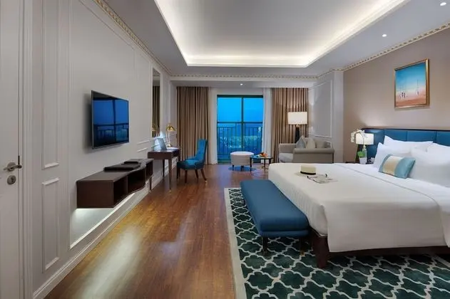 Deluxe Tek Büyük Yataklı Oda, Golf Manzaralı