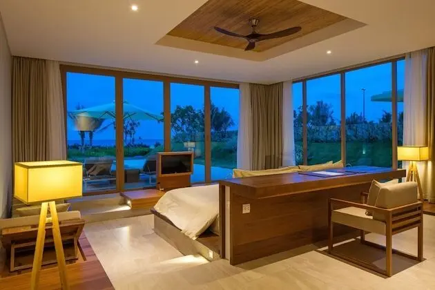Villa, 3 Yatak Odası, Denize Sıfır