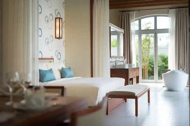 Villa, Havuz Manzaralı