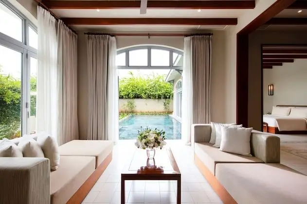 Villa, Havuz Manzaralı