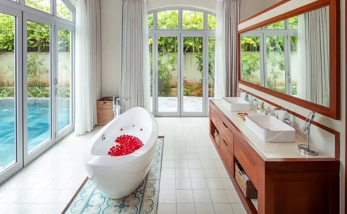 Villa, Havuz Manzaralı