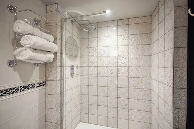 Signature Tek Büyük Yataklı Oda, 1 En Büyük (King) Boy Yatak