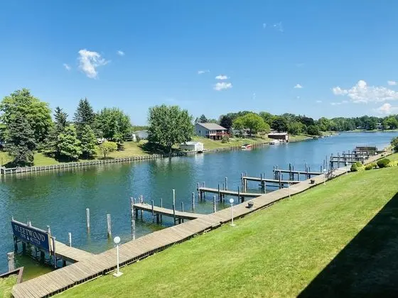 Basic Tek Büyük Yataklı Oda, Nehir Manzaralı