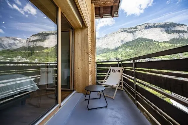 Tek Büyük Yataklı Oda, Balkon