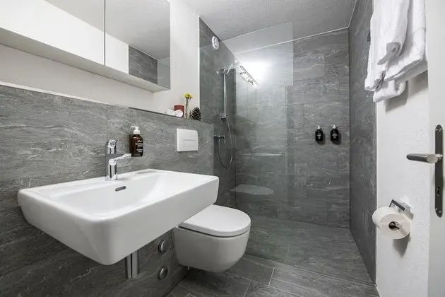 Tek Büyük Yataklı Oda, Balkon