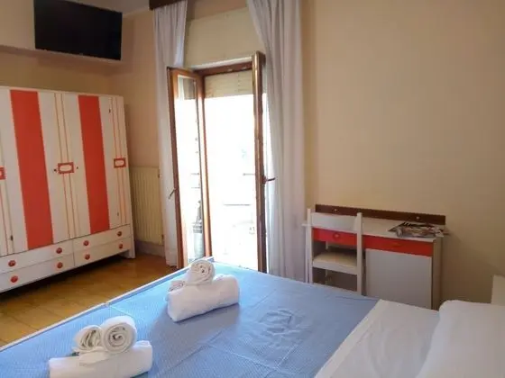 Tek Büyük veya İki Ayrı Yataklı Oda