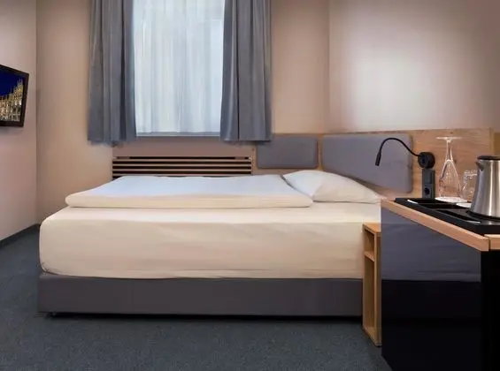 Comfort Tek Büyük Yataklı Oda