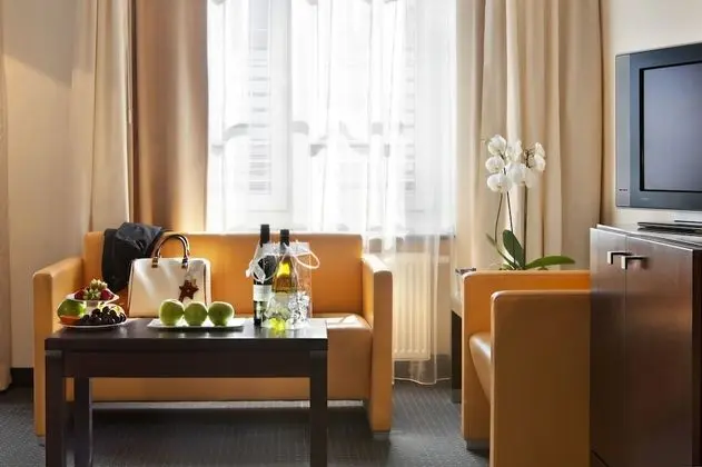 Signature Maisonette Studio Suite