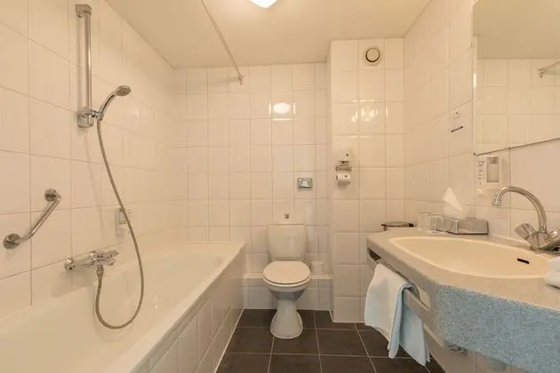 Comfort Tek Büyük Yataklı Oda, Küvet