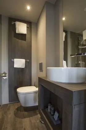 Tek Büyük Yataklı Oda, Balkon (Small)