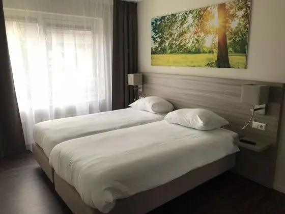 Luxury Tek Büyük Yataklı Oda