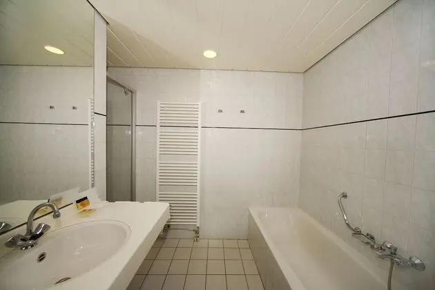 Deluxe Tek Büyük Yataklı Oda, Küvet