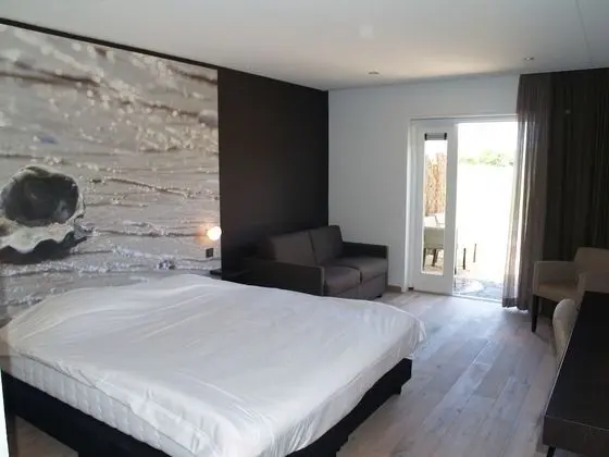 Deluxe Tek Büyük Yataklı Oda, Veranda (bathtub)