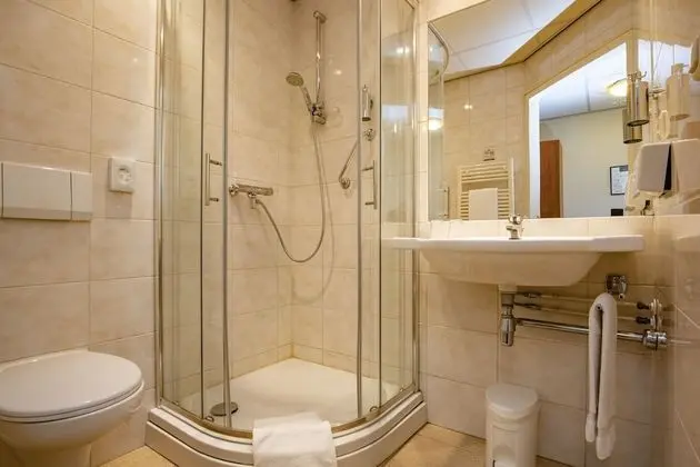 Comfort Tek Büyük Yataklı Oda