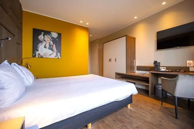 Luxury Tek Büyük Yataklı Oda