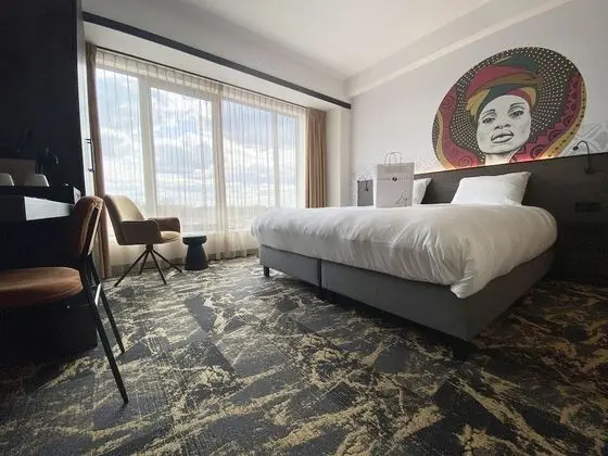 Luxury Tek Büyük Yataklı Oda