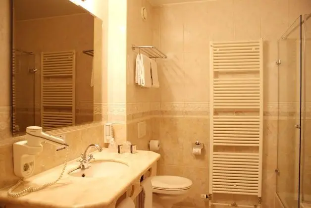 Deluxe Tek Büyük Yataklı Oda, Küvet