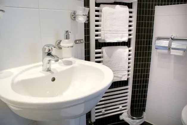 Tek Kişilik Oda (shower)