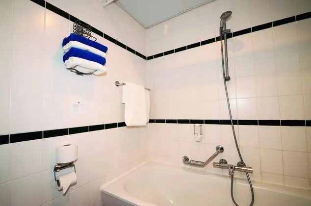 Comfort Tek Büyük Yataklı Oda, Küvet