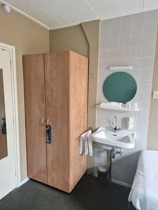 Basic Tek Büyük Yataklı Oda, 2 Tek Kişilik Yatak, Ortak Banyo
