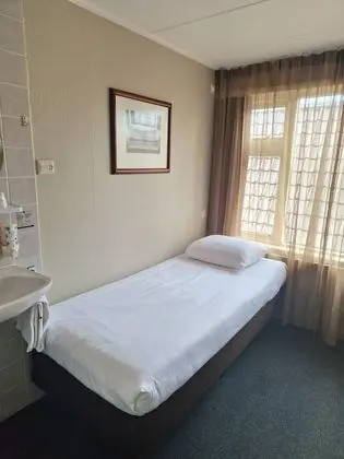 Basic Tek Kişilik Oda, Ortak Banyo