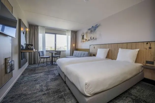 Luxury Tek Büyük Yataklı Oda (with Shower)