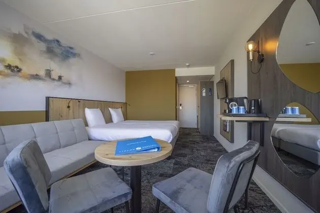 Luxury Tek Büyük Yataklı Oda (with Shower)