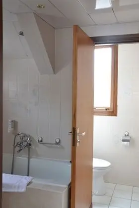 Tek Büyük Yataklı Oda (small)