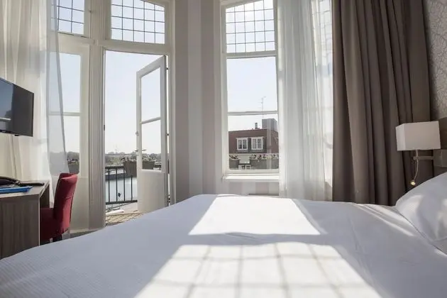 Luxury Tek Büyük Yataklı Oda