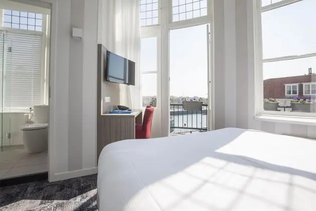 Luxury Tek Büyük Yataklı Oda