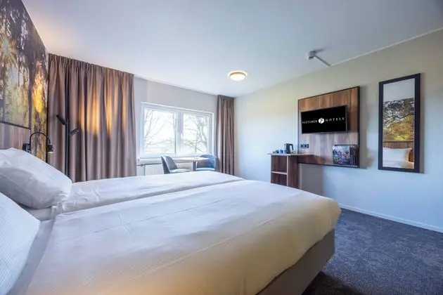 Deluxe Tek Büyük Yataklı Oda (With Shower)