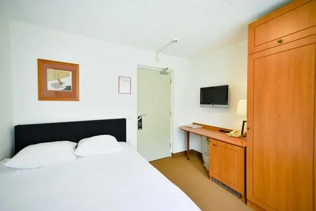 Comfort Tek Büyük Yataklı Oda (small with shower)