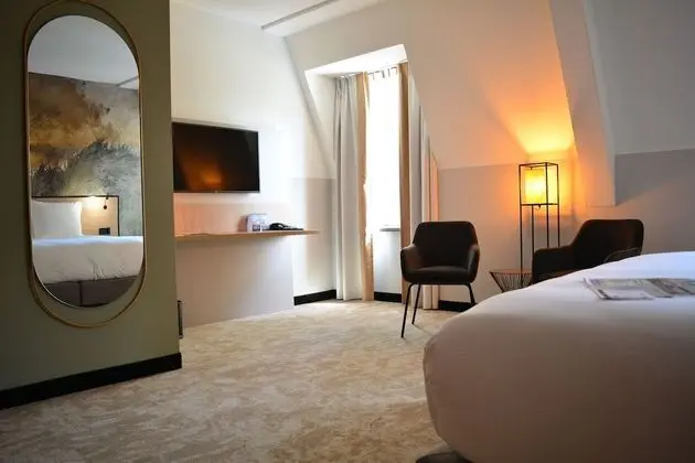 Luxury Tek Büyük Yataklı Oda