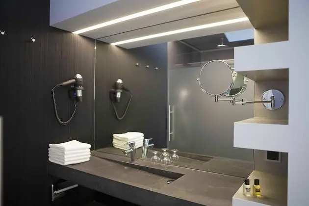 Luxury Tek Büyük Yataklı Oda