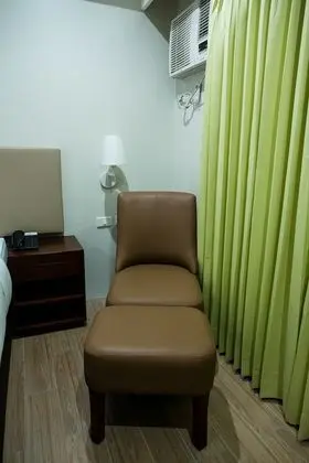 Deluxe Plus Twin Room, 2 Twin Beds, Accessible, Refrigerator