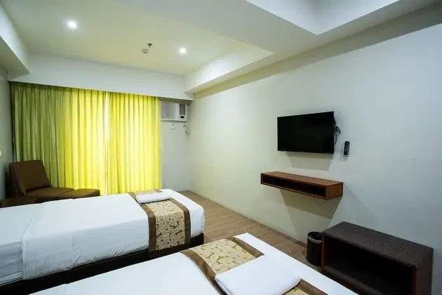 Deluxe Plus Twin Room, 2 Twin Beds, Accessible, Refrigerator