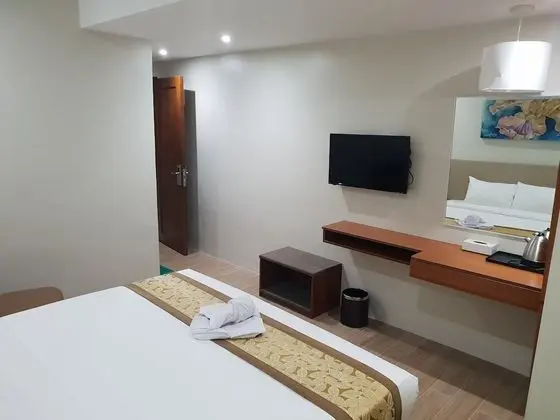Deluxe Tek Büyük Yataklı Oda, 1 Çift Kişilik Yatak, Engellilere Uygun, Buzdolabı