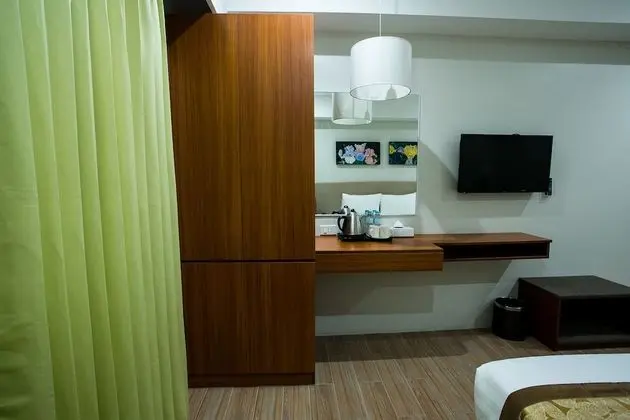 Deluxe Tek Büyük Yataklı Oda, 1 Çift Kişilik Yatak, Engellilere Uygun, Buzdolabı