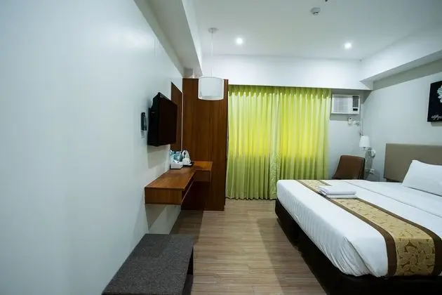 Deluxe Tek Büyük Yataklı Oda, 1 Çift Kişilik Yatak, Engellilere Uygun, Buzdolabı