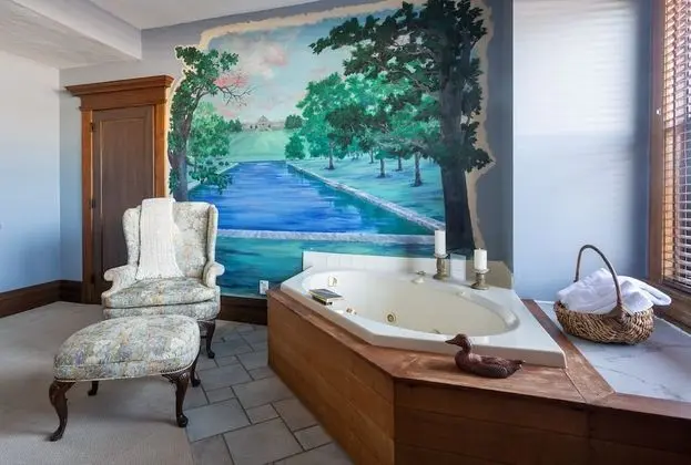 Oda, Özel Banyo (Forest Park Suite)