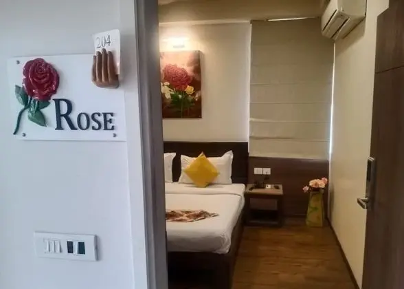 Luxury Tek Büyük Yataklı Oda