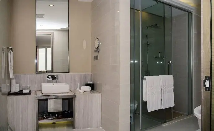 Junior Süit, 1 En Büyük (King) Boy Yatak, Nehir Manzaralı (Fleuve)