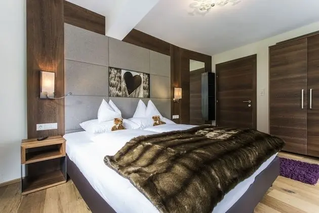 Classic Tek Büyük Yataklı Oda