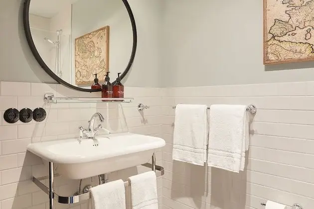 Economy Tek Büyük Yataklı Oda, Kısmi Deniz Manzaralı