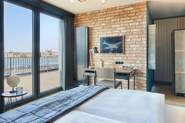 Economy Tek Büyük Yataklı Oda, Liman Manzaralı