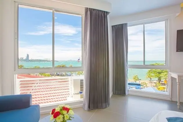 Superior A Wing Sea View DBL-Twin