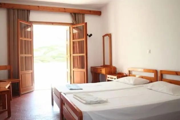 Dört Kişilik Oda, Deniz Manzaralı