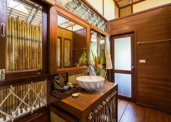 Villa (Floating with Dinner Breakfast Lunch)