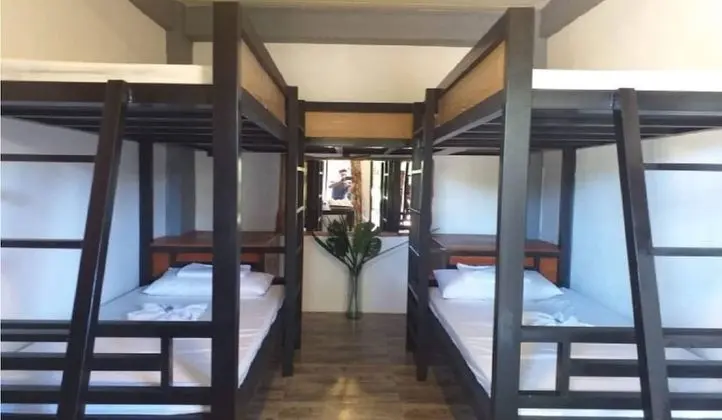 Oda (Leaf Lodge - Loft Room)