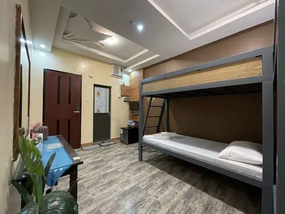 Oda (Leaf Lodge - Loft Room)